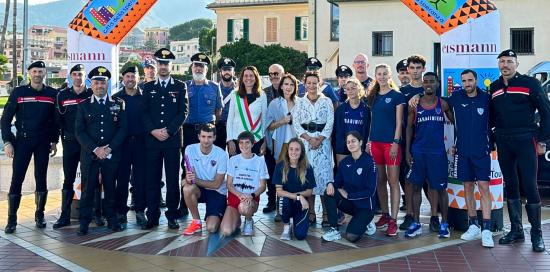 'La Carica dei 101 per la Ricerca-Foto di gruppo