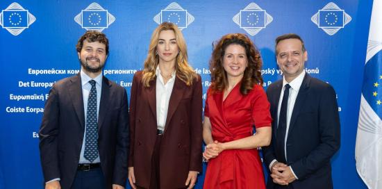 La sindaca Salis con l&#039;europarlamentare Benifei, la presidente Tüttő e il commissario ai Trasporti Tzitzikostas