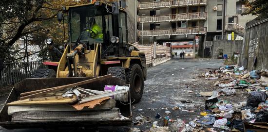 Intervento straordinario AMIU in via Cechov in Valpolcevera