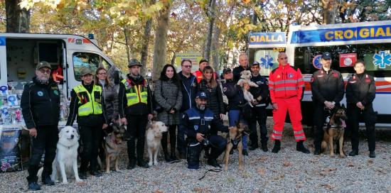 Al parco dell'Acquasola la Giornata del cane: oltre 40 alla sfilata e le simulazioni dei nuclei cinofili 