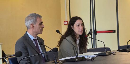 L'assessore Robotti e l'assessora Coppola durante la presentazione dell'intervento