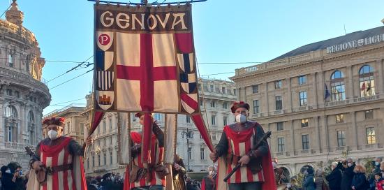 il Gonfalone sfila in corteo