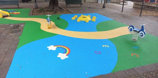 area gioco piazza Rissotto - particolare
