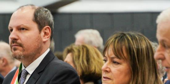 Il vicesindaco e assessore agli Affari legali Alessandro Terrile con la fascia, in rappresentanza del Comune di Genova