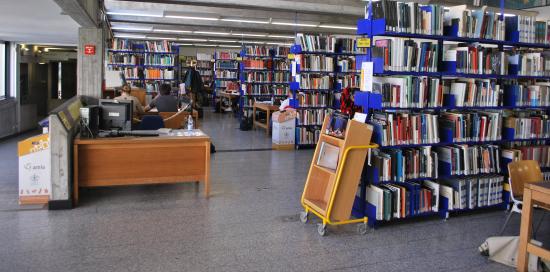 Una sala della Biblioteca Berio 
