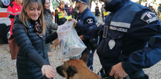 Al parco dell'Acquasola la Giornata del cane: oltre 40 alla sfilata e le simulazioni dei nuclei cinofili 