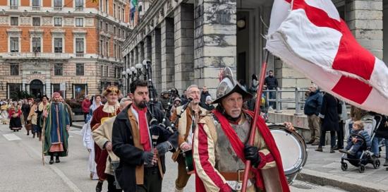 Un corteo in piazza De Ferrari