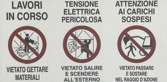 cartello avviso regole di cantiere