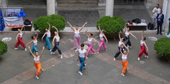 Esibizione nel cortile di Palazzo Tursi