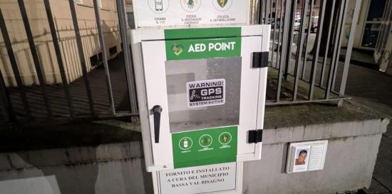 Il defibrillatore di piazza Galileo Ferraris