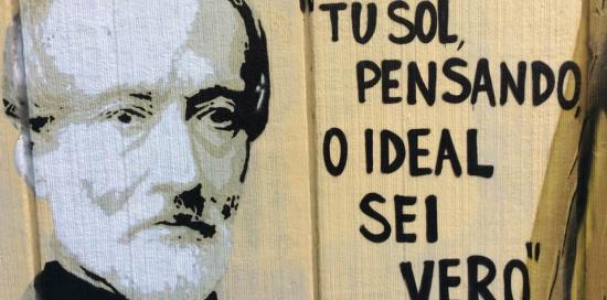 murale di Mazzin isu facciata liceo