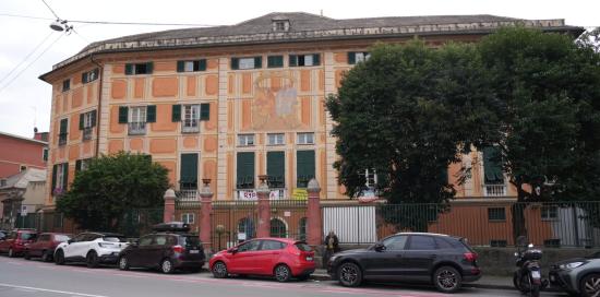 La sede del Municipio Valpolcevera in via Reta, a Bolzaneto