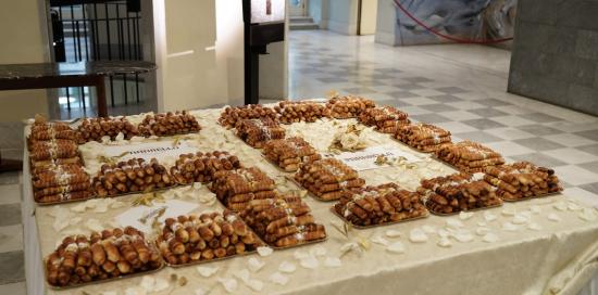torta 50 anni insieme Teatro Carlo Felice