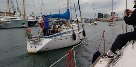 barca a vela sul mare