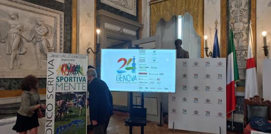 slide con logo e roll up nel salone di Tursi