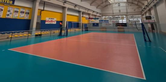 Il campo da pallavolo indoor dei Capannoni di Voltri