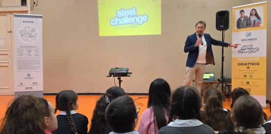 Un momento della lezione tenuta questa mattina da Alvin Crescini