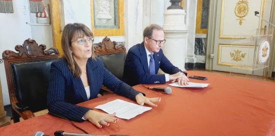 L'assessora Lodi durante la presentazione di "Find your groove" insieme all'assessore regionale Nicolò