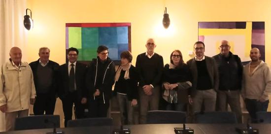 Foto al termine della riunione con le associazioni di categoria a Palazzo Tursi Foto al termine della riunione con le associazioni di categoria a Palazzo Tursi