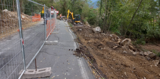 Via Montelungo-lavori di bonifica geotecnica in corso