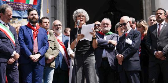 La oratrice ufficiale Bendetta Tobagi durante il suo intervento in piazza Matteotti