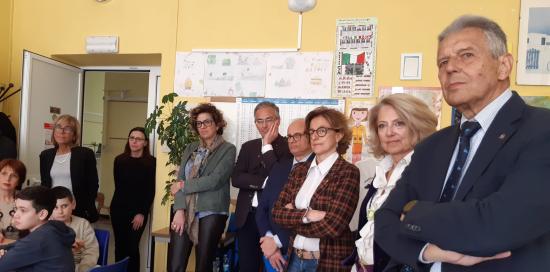 Consegna libro Racconti in famiglia con qualche meraviglia