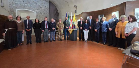 Donazione vaso Ecuador-Gruppo