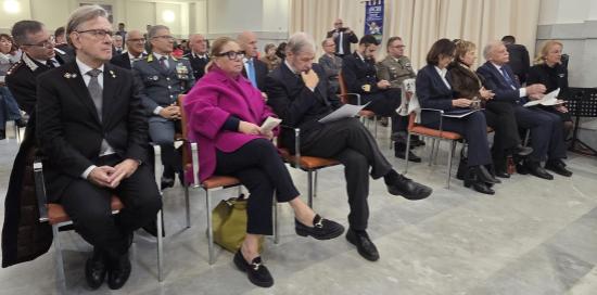 In prima fila l'assessora Bruzzone accanto al presidente della Regione Liguria Marco Bucci In prima fila l'assessora Bruzzone accanto al presidente della Regione Liguria Marco Bucci