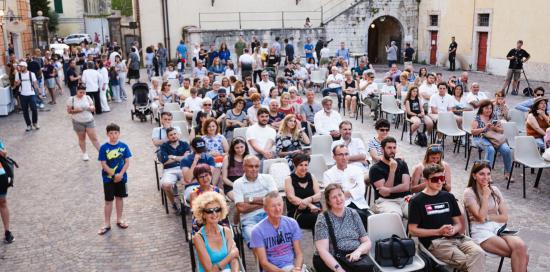 il pubblico