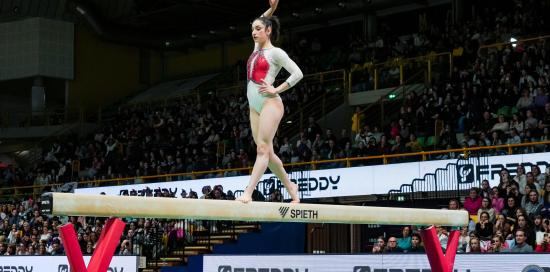 esibizione Elisa Iorio, foto Simone Ferraro