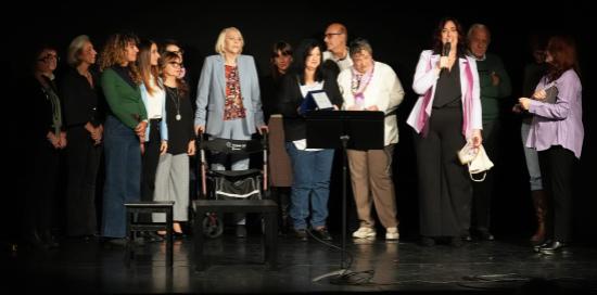 Evento Gruppo Genova Gentile-Intervento Alma e gruppo sul palco