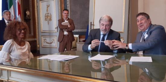 Firma accordo Comune di Genova e Banca di Sviluppo Consiglio d'Europa-Orlando, Bucci e Monticelli