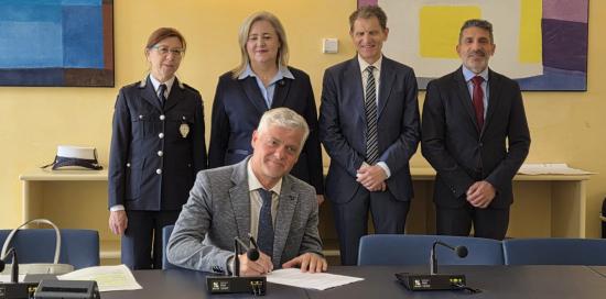 Firma accordo sicurezza stradale-Firma Ferriello Firma accordo sicurezza stradale-Firma Ferriello
