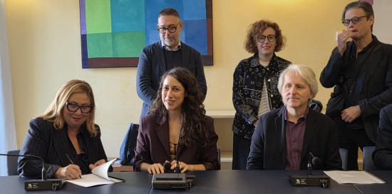 Firma convenzione Comune-UniGe-Firma Bruzzone