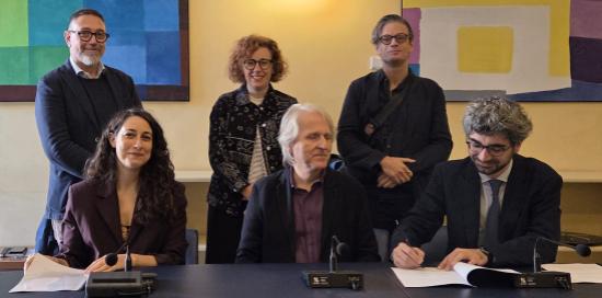 Firma convenzione Comune-UniGe-Firma Patrone