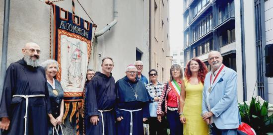 Frate Casalino, Padre Simoncini, assessora Lodi, Arcivescovo Tasca, presidente Cosso, Franco Bampi presidente Compagna