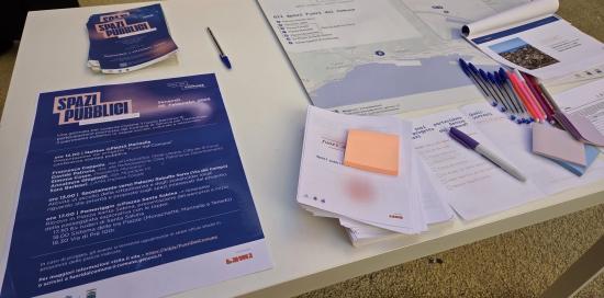 Gli opuscoli distribuiti a margine della presentazione del progetto