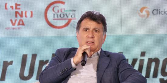 L'assessore Ferrante durante il suo intervento alla Genova Smart Week 2026