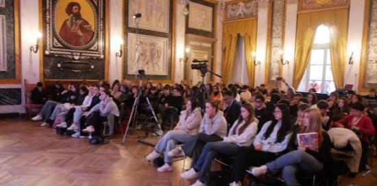 Gli studenti protagonisti della Genova Smart Week nel Salone di Rappresentanza di Palazzo Tursi