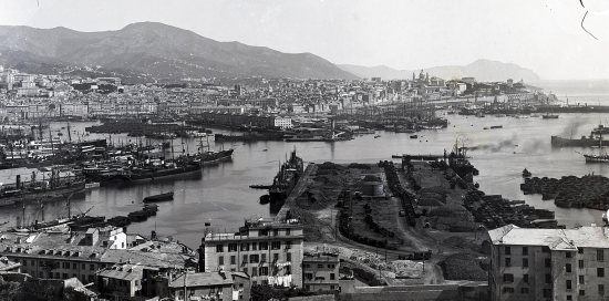 Panorama dagli Angeli, ultimo quarto XIX secolo. Fondo Alfred Noack. Archivio Fotografico, Centro DocSAI (Comune di Genova) 