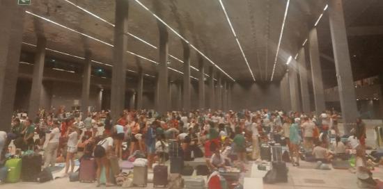 Giovani pellegrini di Madrid ospitati al Jean Nouvel (serata 3 agosto)