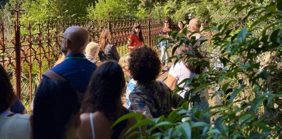 Un momento dell'itinerario "Dormono sulla collina" nel Boschetto irregolare