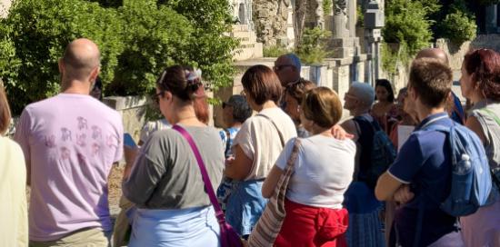 Un momento dell'itinerario "Dormono sulla collina" nel Boschetto irregolare