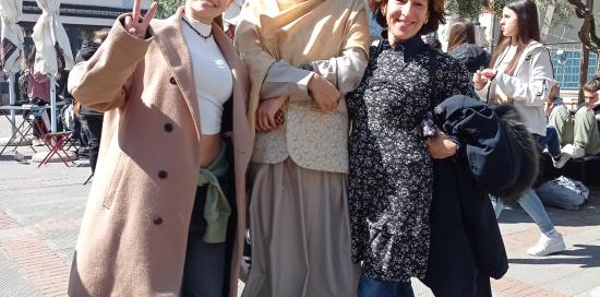 Docenti e insegnanti, insieme col sorriso