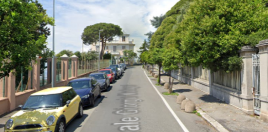 una porzione di viale Modugno "fotografata" con Google Street View