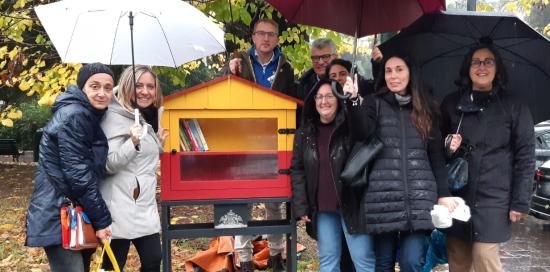 Inaugurazione casetta bookcrossing a Carignano-Gruppo