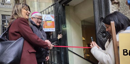 Inaugurazione di 'Quasi Casa'-Taglio del nastro