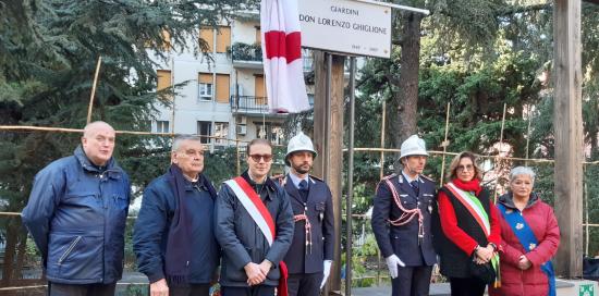 Intitolazione Giardini Don Lorenzo Ghiglione-Targa e gruppo