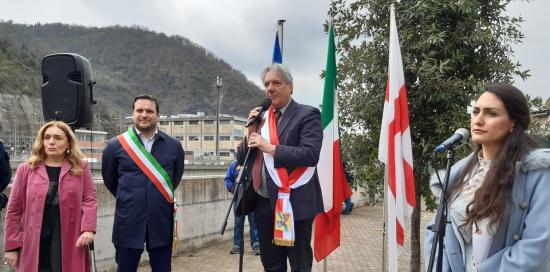 Lauro, Gambino, Uremassi, Villani