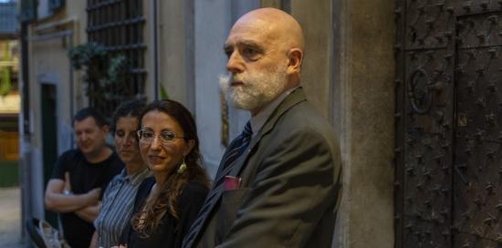 Illuminazione piazza San Marcellino-Avvenente e altre persone
